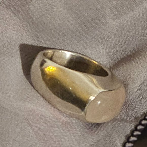 Oblong Silver Quartz Ring - Picture 8 of 8